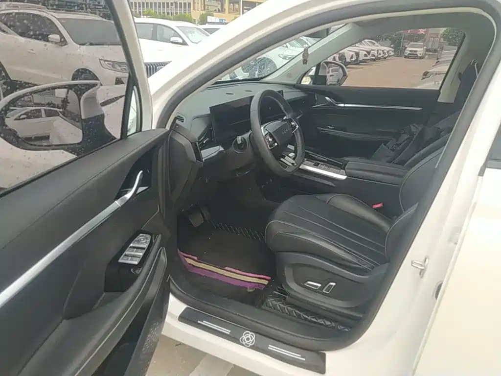 Roewe RX5 MAX — миниатюра 16