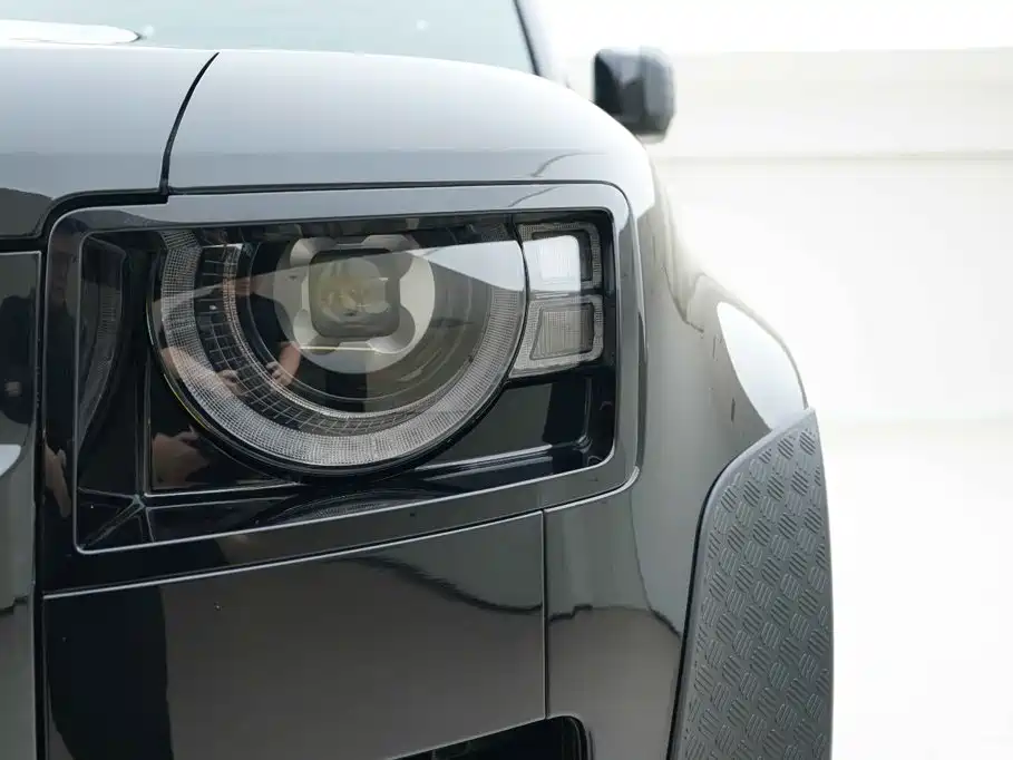 Land Rover Defender — миниатюра 14