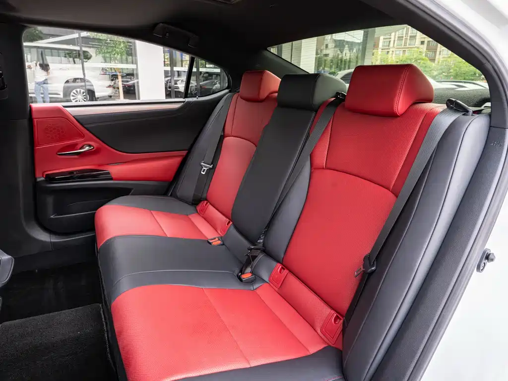 Lexus ES — миниатюра 12