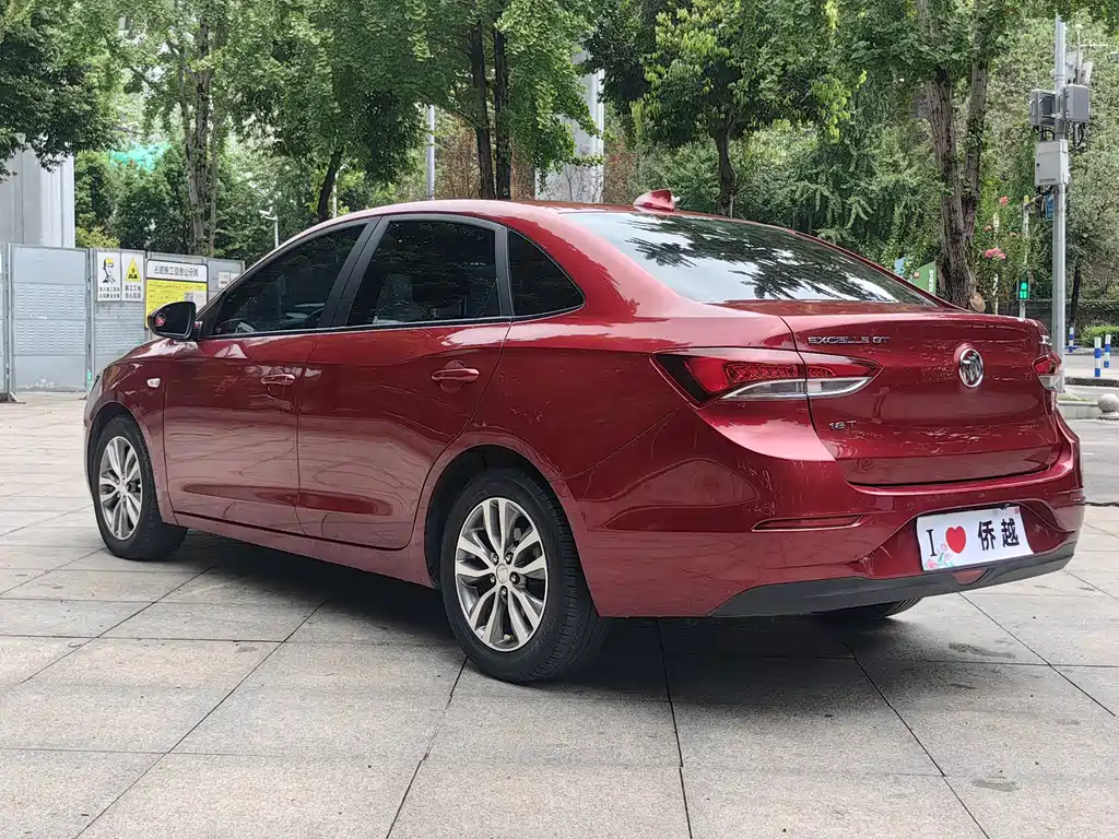 Buick Excelle — миниатюра 7