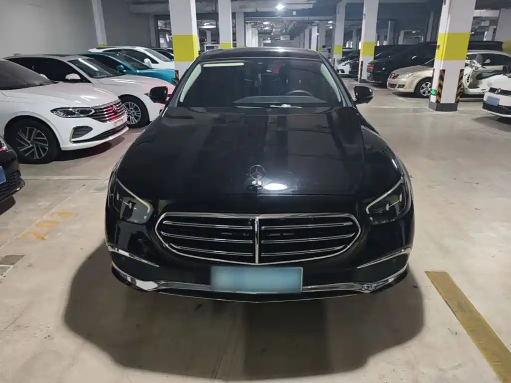 Mercedes-Benz E-Class — миниатюра 3