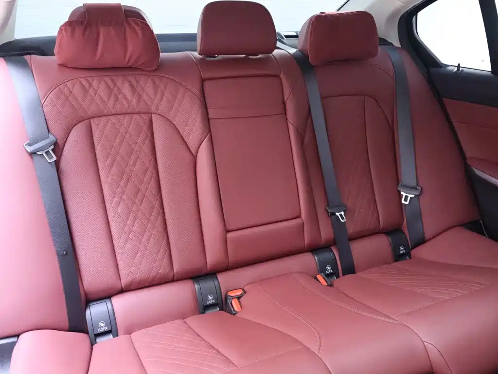 BMW 3 Series — миниатюра 23