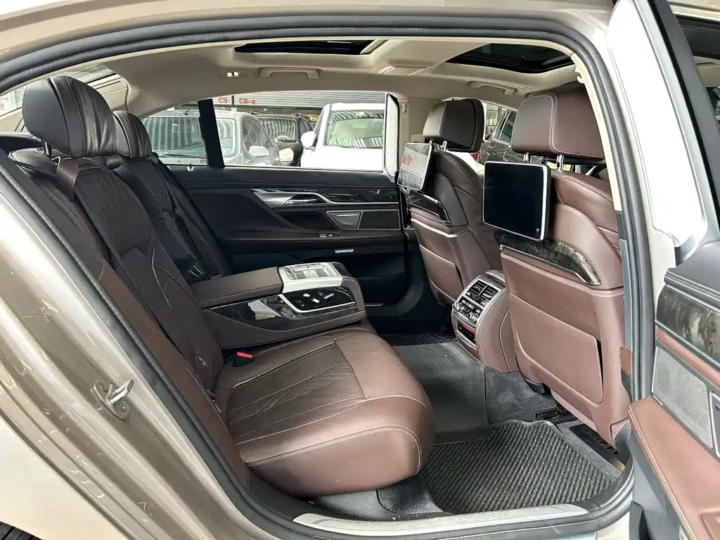 BMW 7 Series 7 2016 730Li Luxury