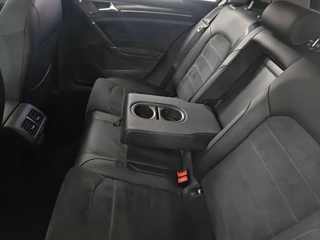 Volkswagen Golf — миниатюра 17