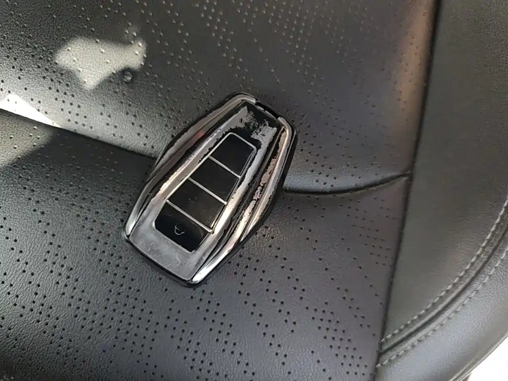 Geely Emgrand — миниатюра 9