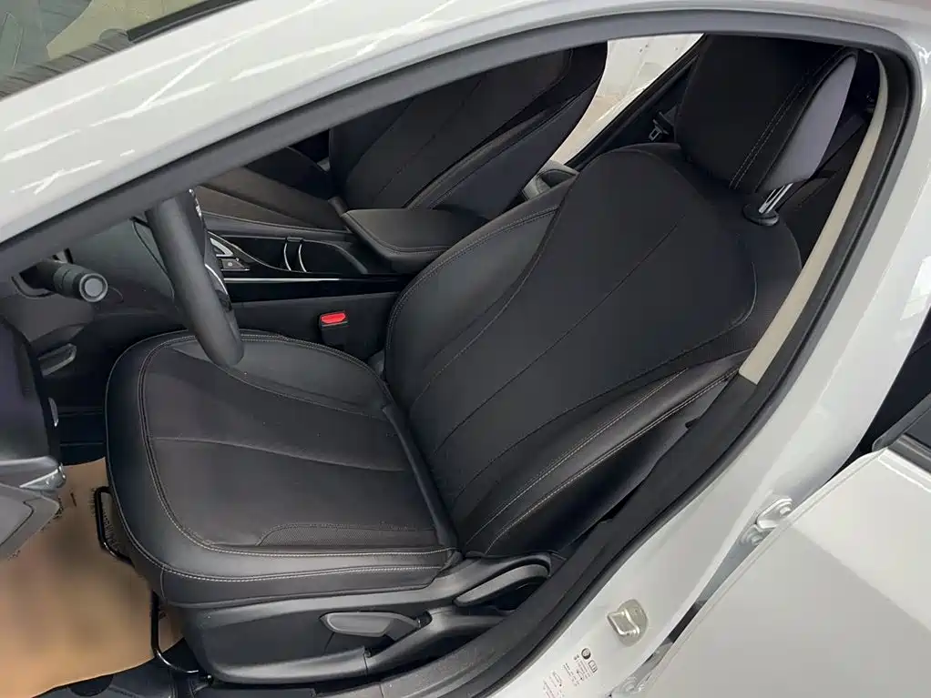 Buick Verano — миниатюра 11