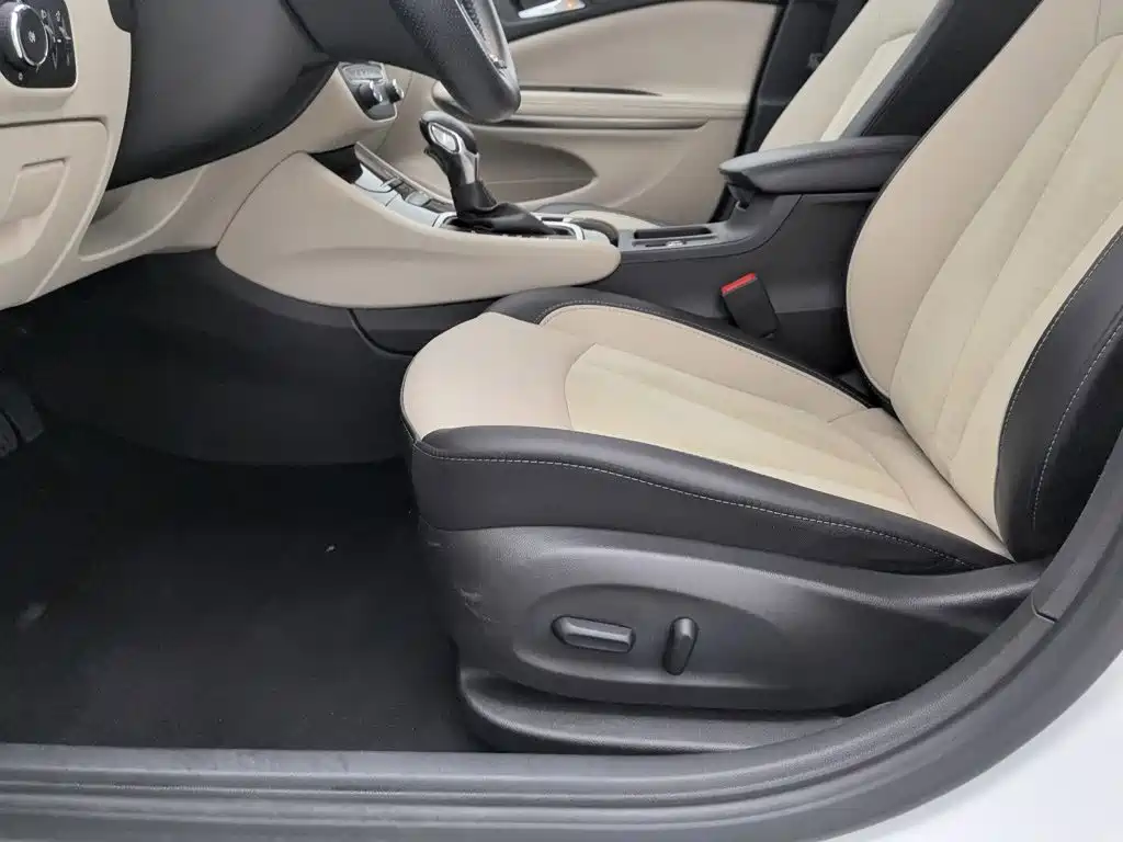 Buick Verano — миниатюра 20