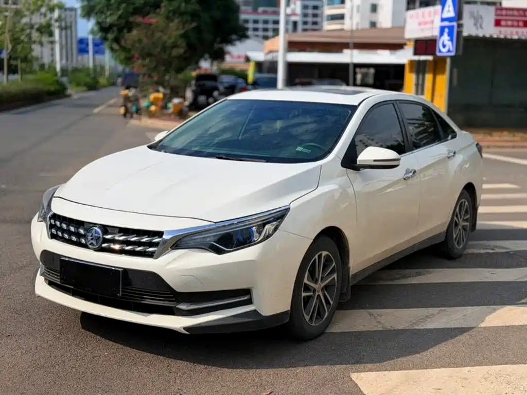 Venucia D60 — миниатюра 2