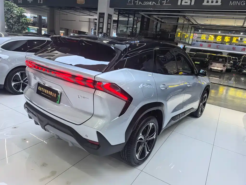 GEELY GALAXY GALAXY L7