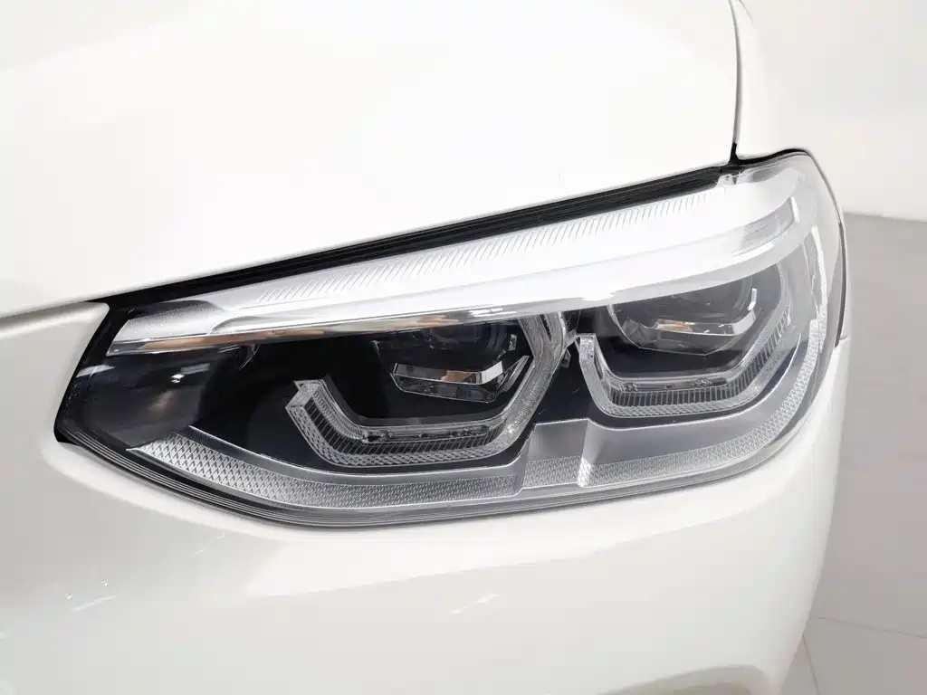 BMW X4 — миниатюра 7