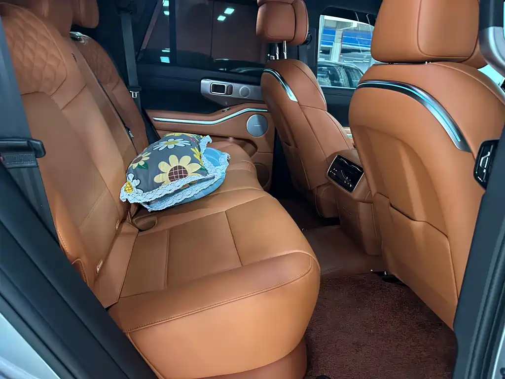 TANK TANK 700 NEW ENERGY