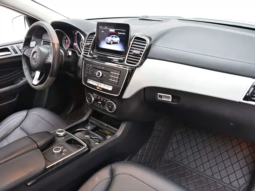 Mercedes-Benz GLE Coupe — миниатюра 12