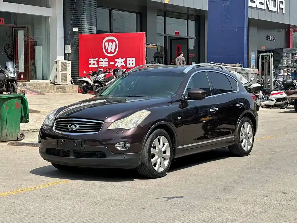 Infiniti EX 2010