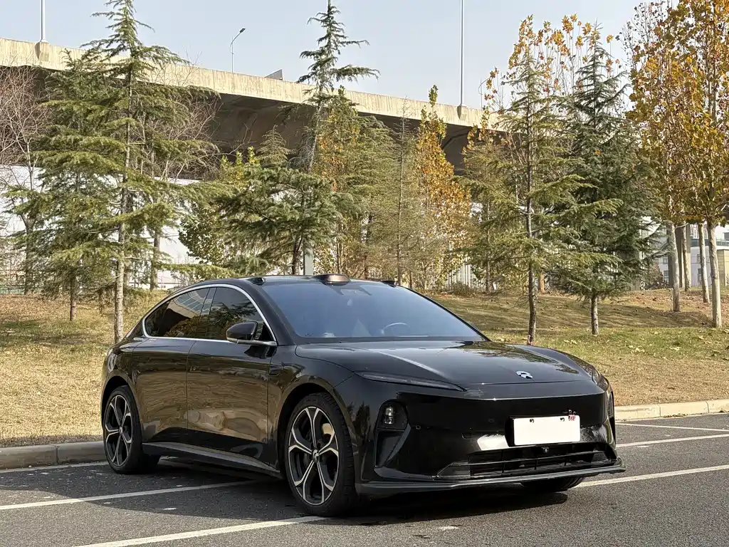 NIO NIO ET5