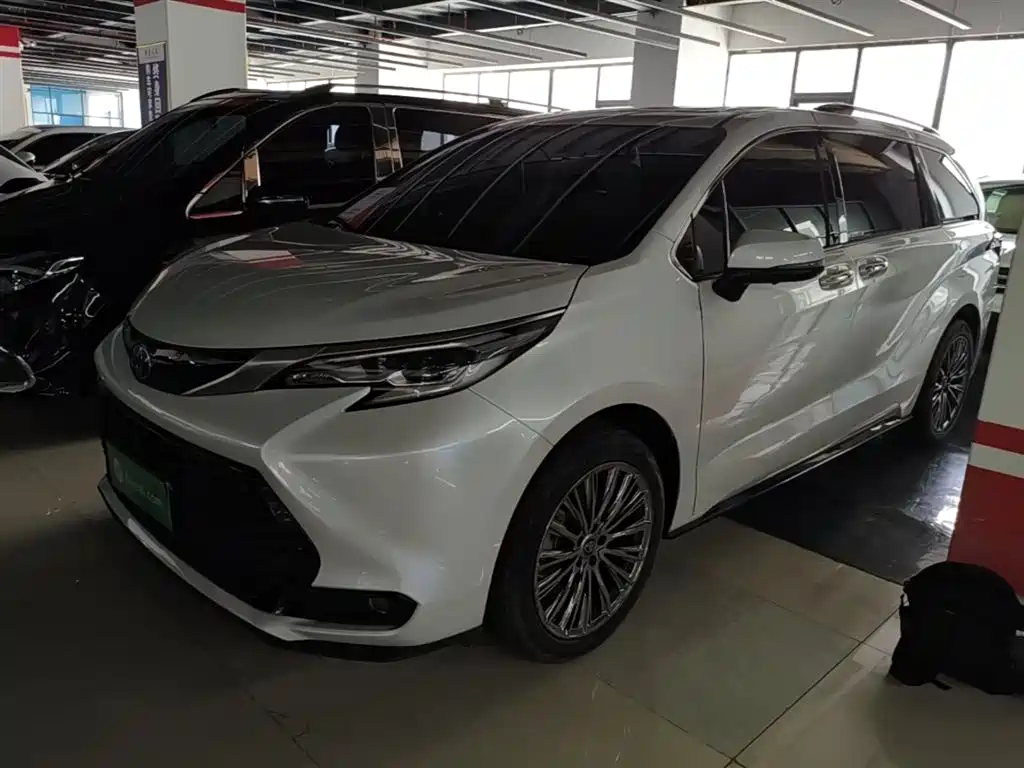 Toyota Sienna 2022