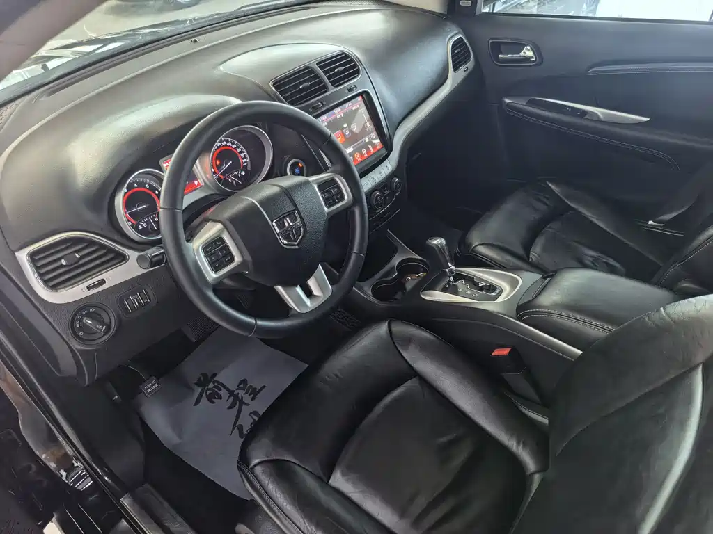 Dodge Journey — миниатюра 13