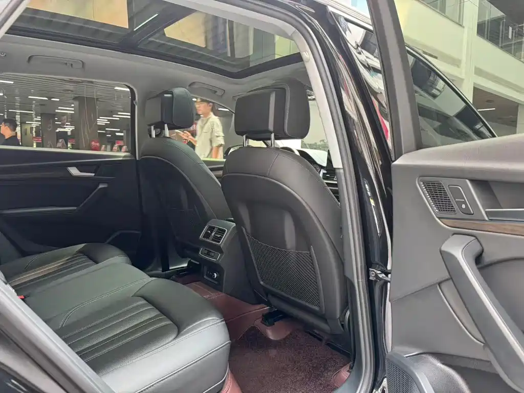 Audi Q5L — миниатюра 19
