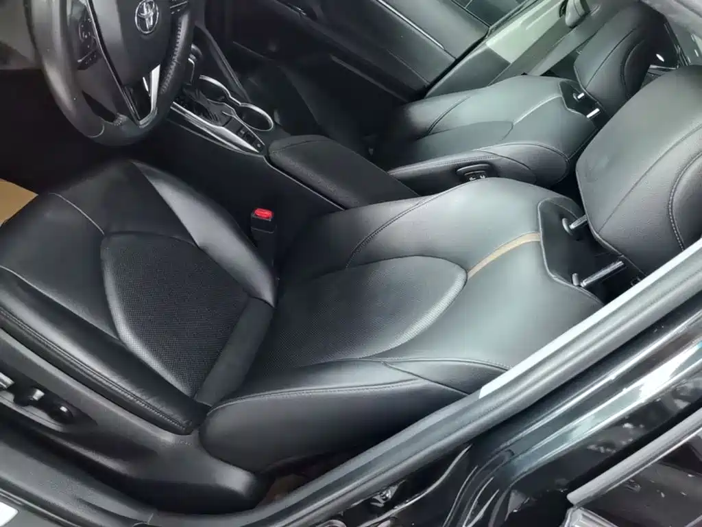 Toyota Camry — миниатюра 15