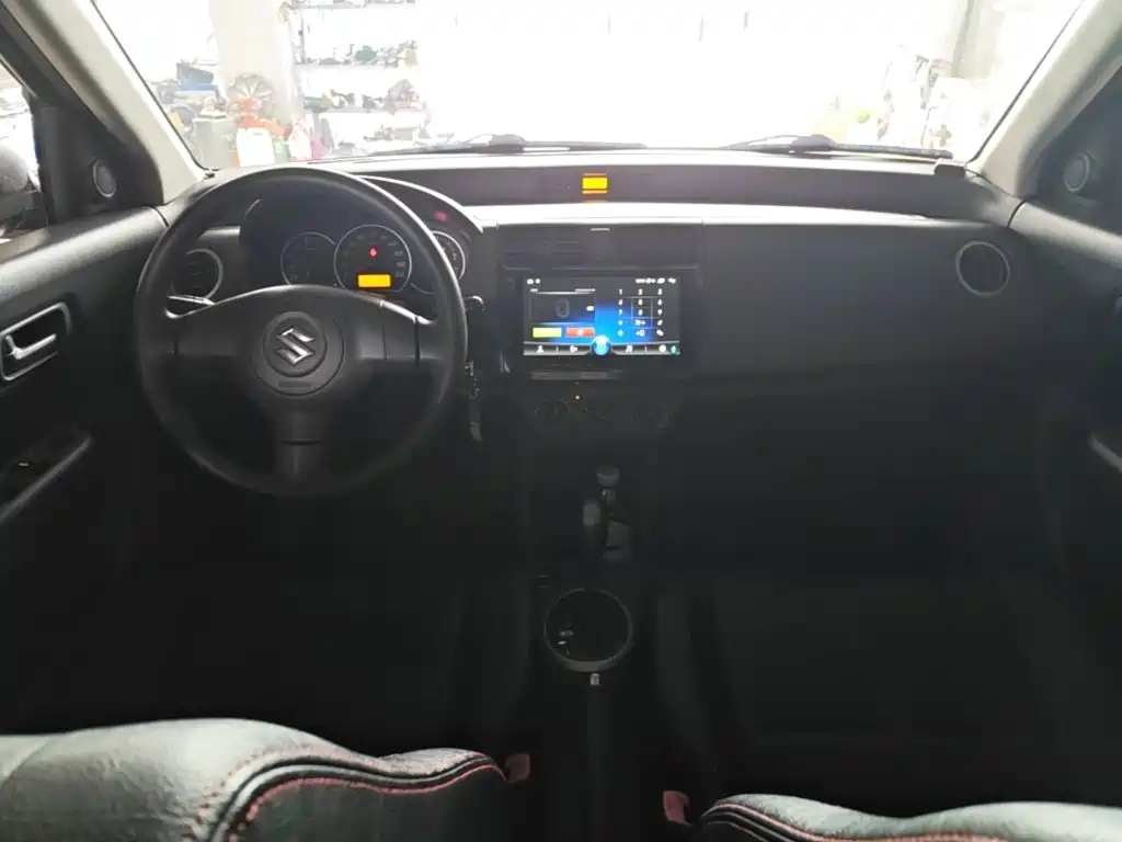 Suzuki Swift — миниатюра 10
