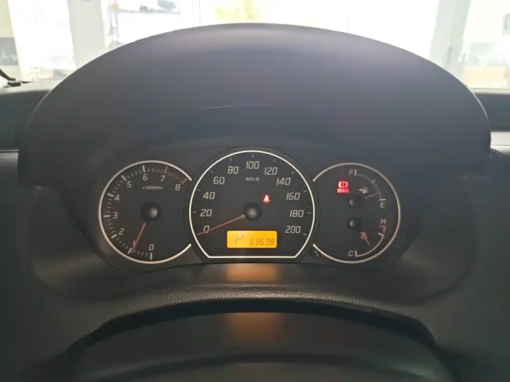 Suzuki Swift — миниатюра 12