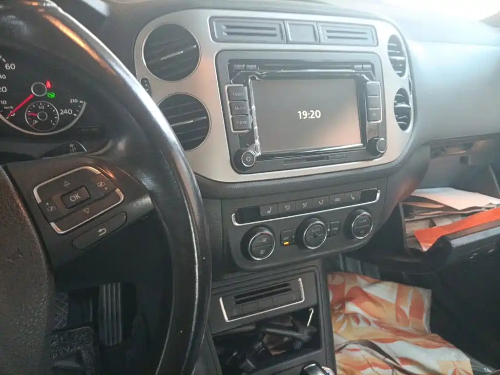 Volkswagen Tiguan — миниатюра 9