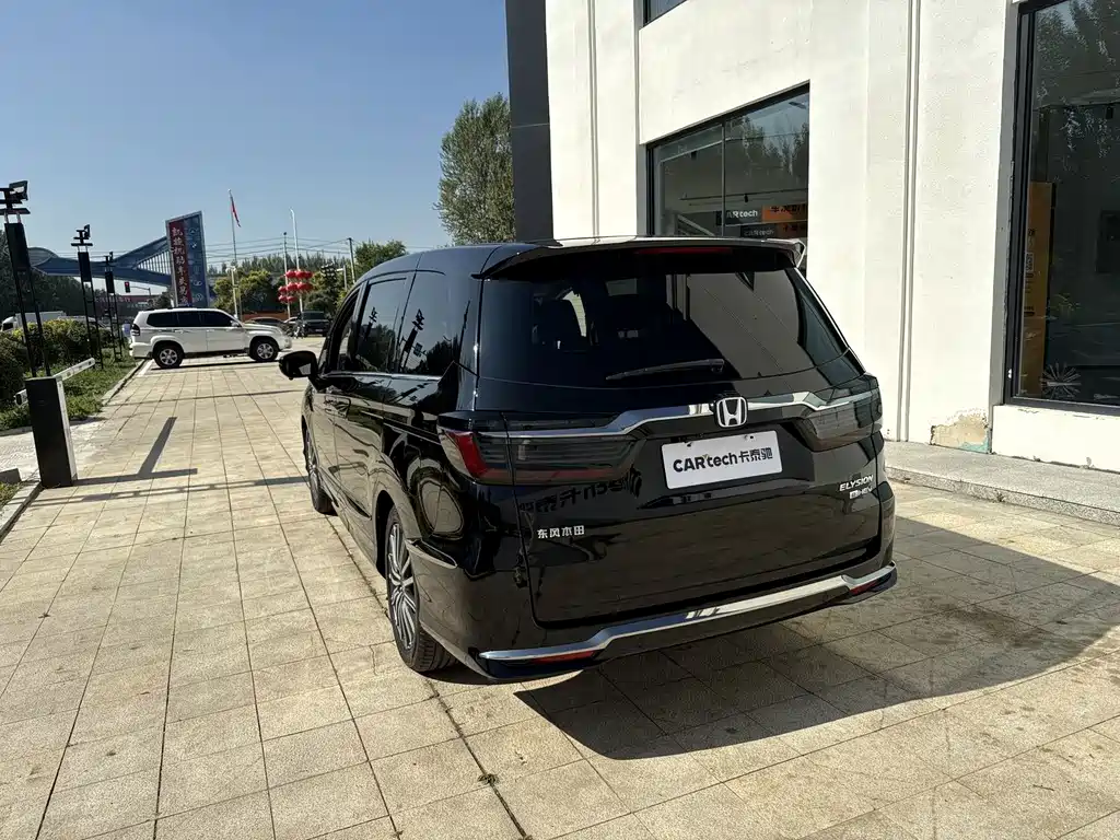 Honda Elysion — миниатюра 7
