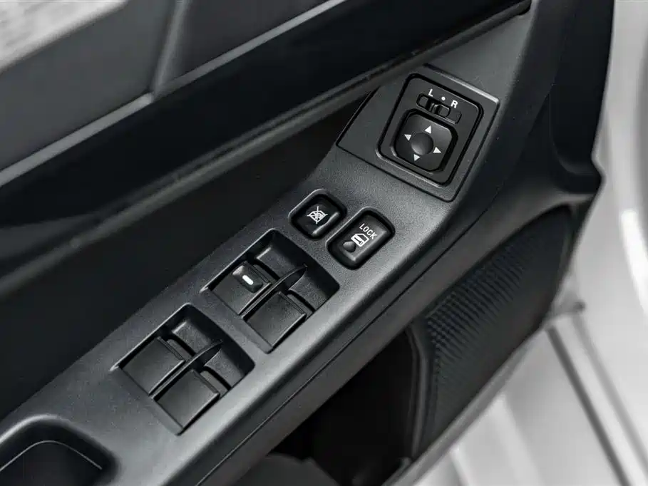 Mitsubishi Lancer — миниатюра 13