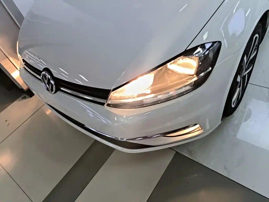 Volkswagen Golf — миниатюра 24