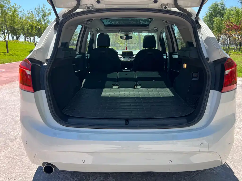 BMW 2 Series Active Tourer — миниатюра 21