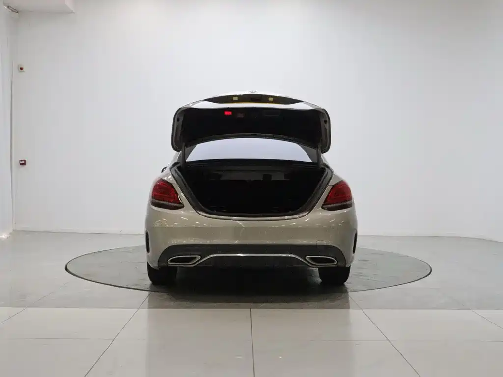 Mercedes-Benz C-Class — миниатюра 9