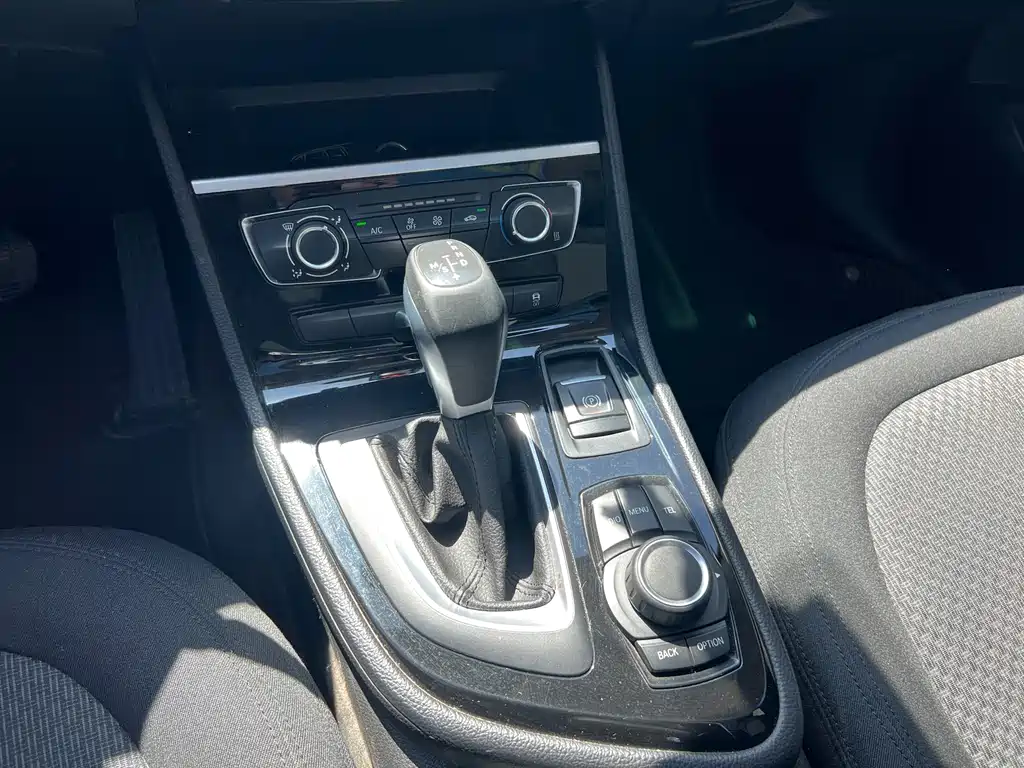 BMW 2 Series Active Tourer — миниатюра 14