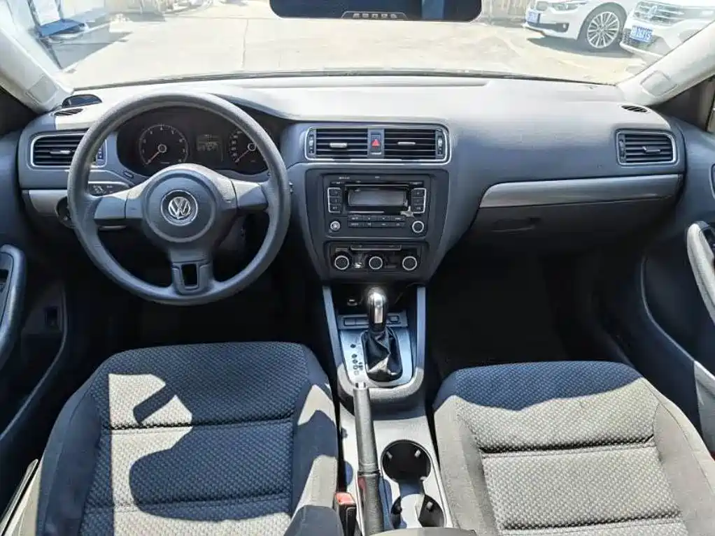 Volkswagen Sagitar — миниатюра 6