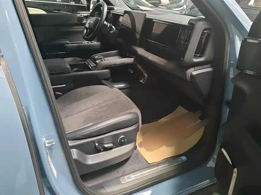 Fangchengbao Leopard 5 5 2023 Flagship