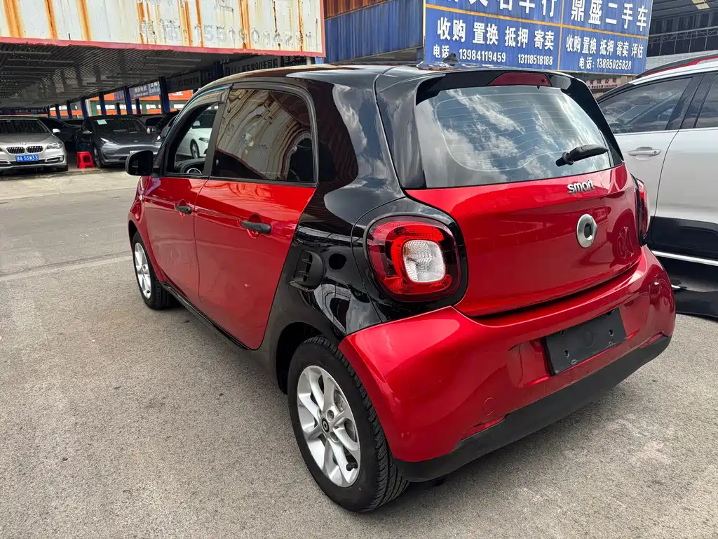 smart Smart Forfour — миниатюра 8