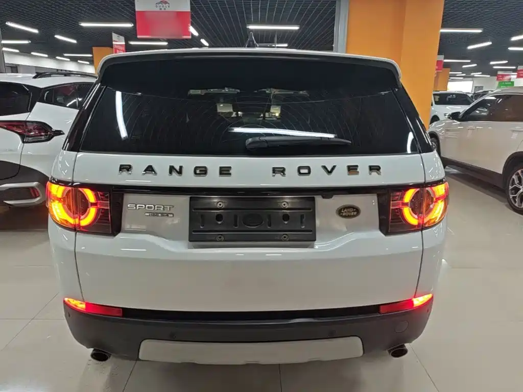 Land Rover Discovery Sport — миниатюра 6