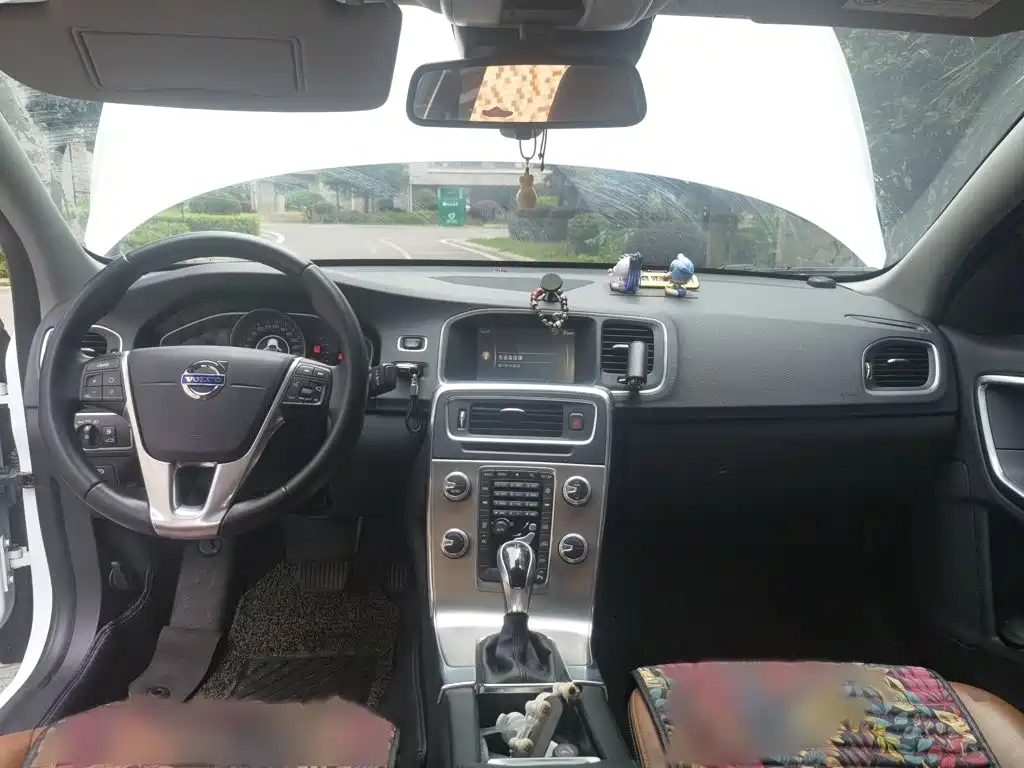 Volvo S60 — миниатюра 13