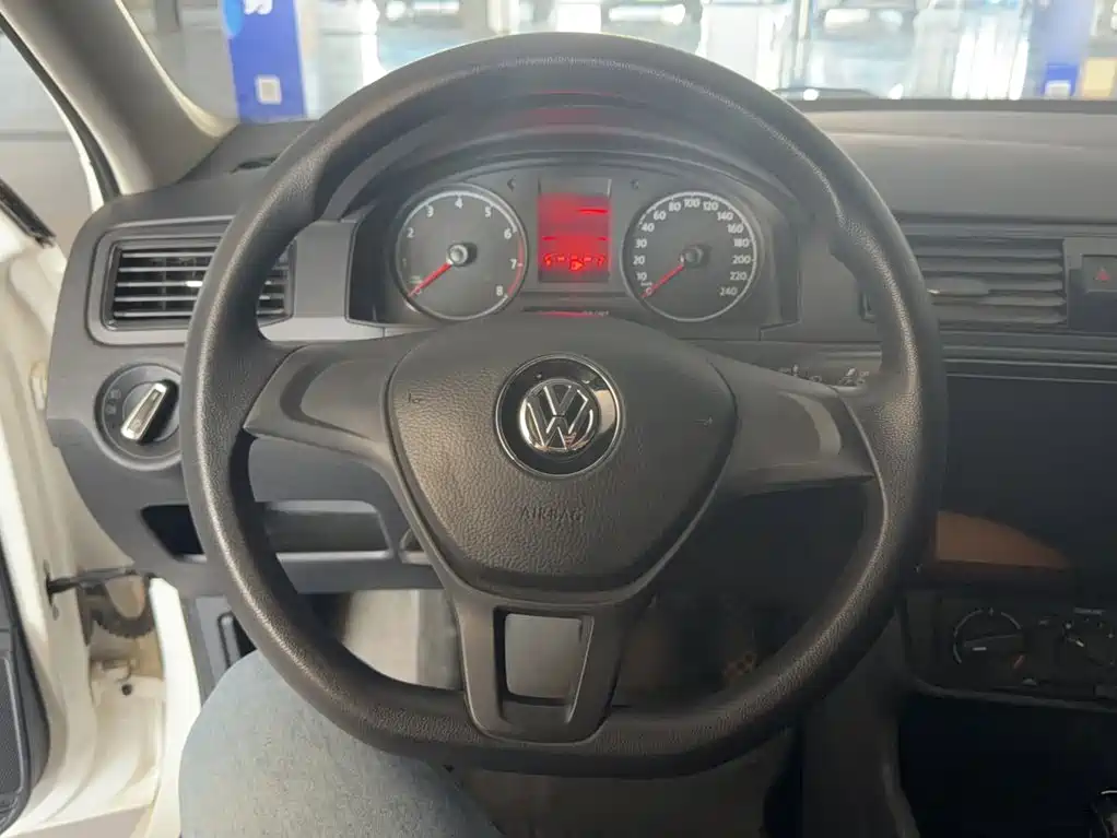 Volkswagen Santana — миниатюра 3
