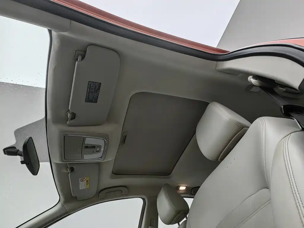 Venucia T90 — миниатюра 14