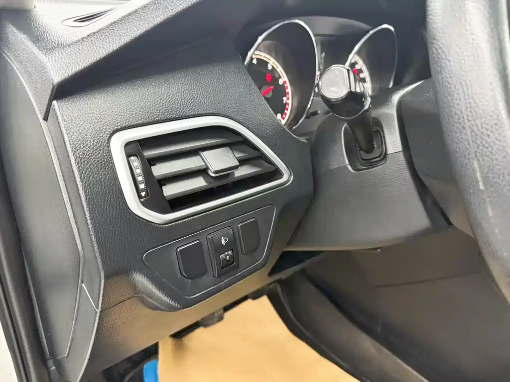 FAW Junpai A70 — миниатюра 10