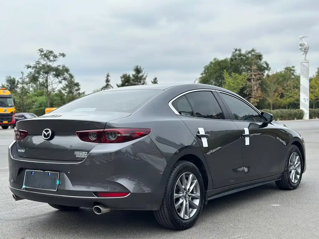 Mazda 3 Axela — миниатюра 5
