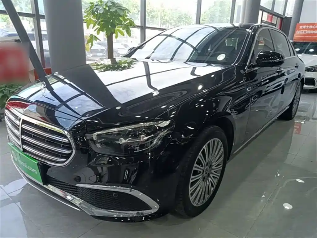 Mercedes-Benz E-Class 2022