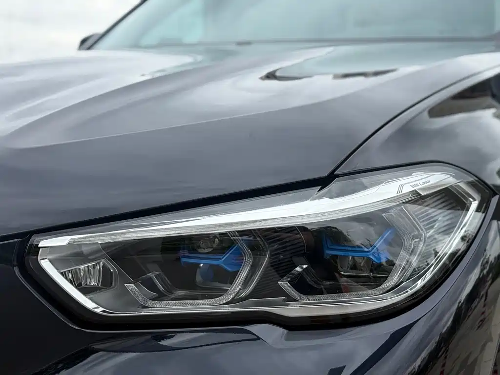 BMW X5 — миниатюра 8