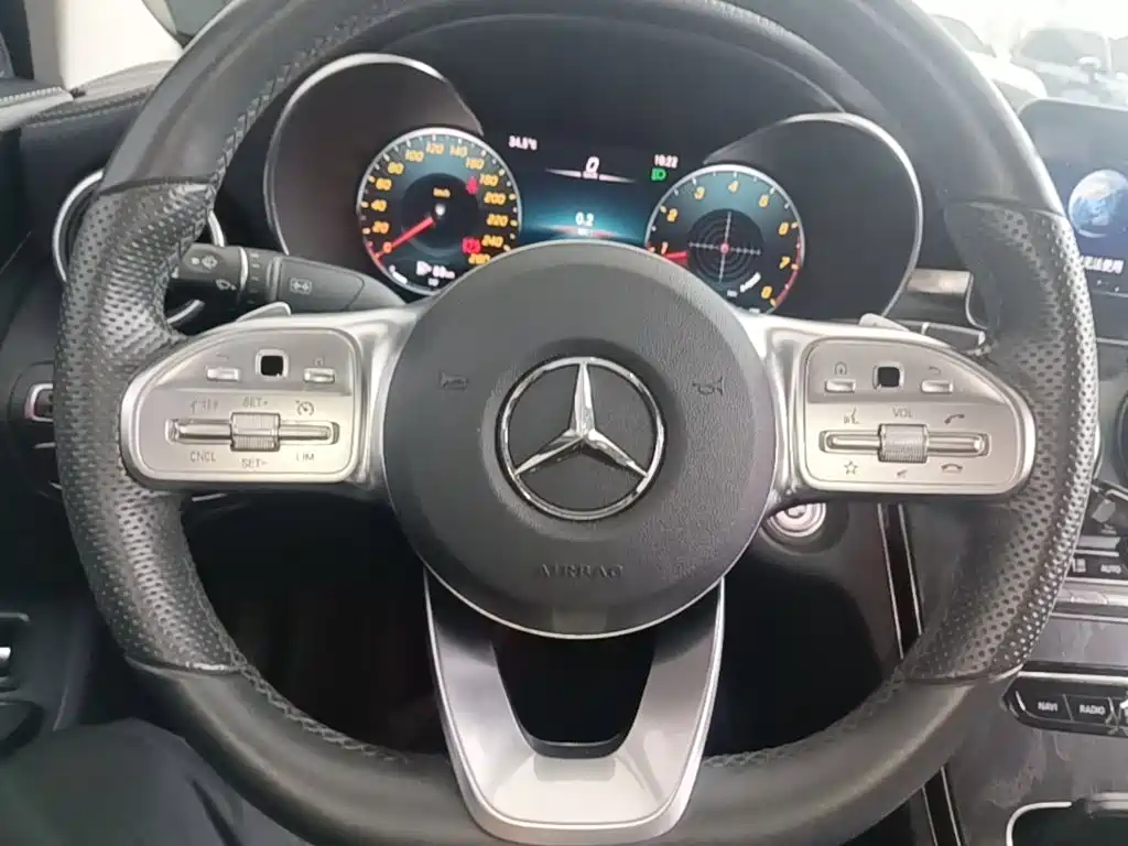 Mercedes-Benz C-Class — миниатюра 11