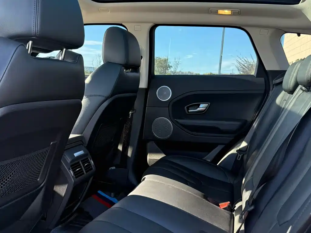Land Rover Evoque — миниатюра 9