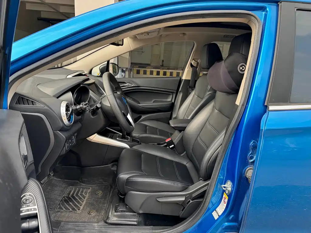 BYD Yuan EV — миниатюра 13