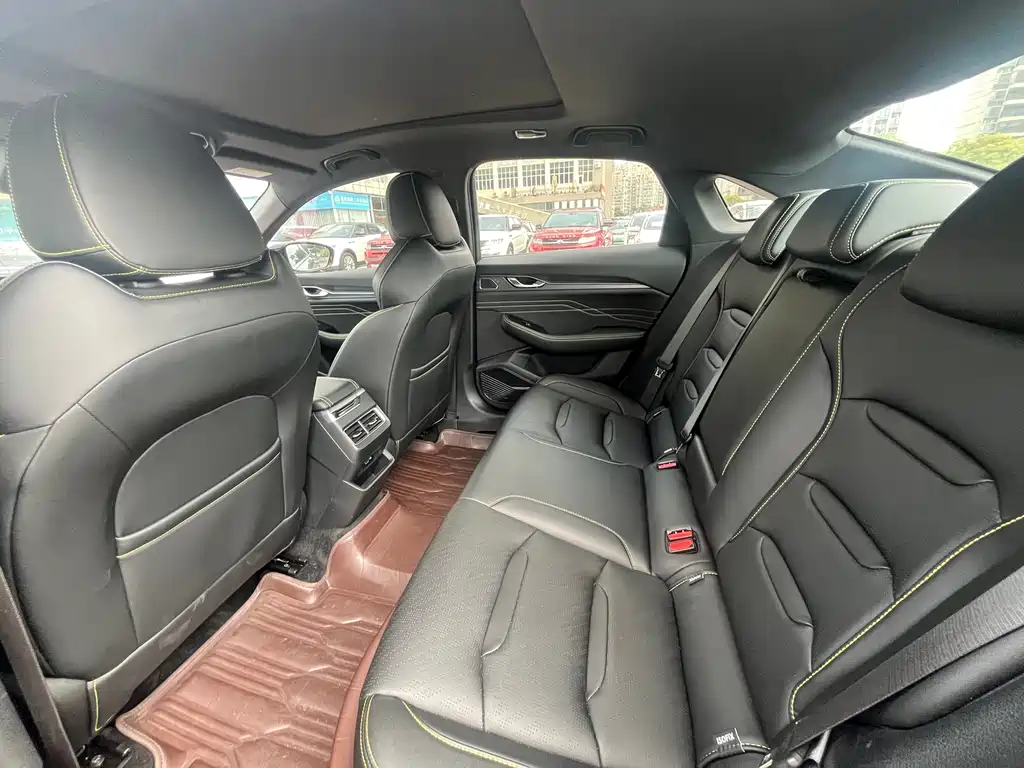 Geely Preface 2023 1.5TD
