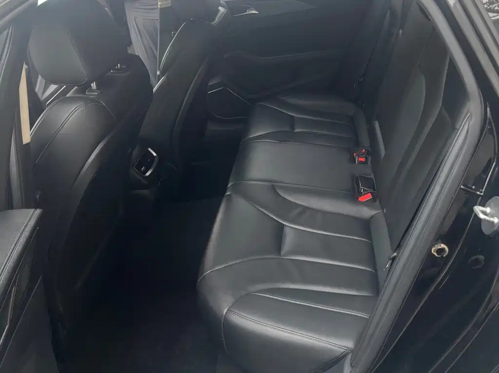 Hongqi Hongqi H5 — миниатюра 11