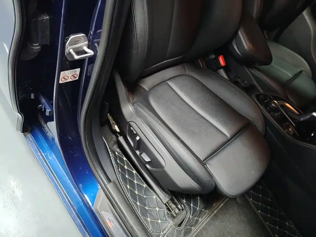 BMW 2 Series Active Tourer — миниатюра 25