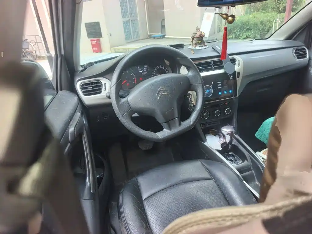 Citroen Elysee — миниатюра 6