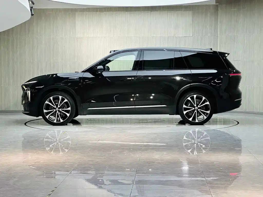 NIO ES8 2024 100kWh